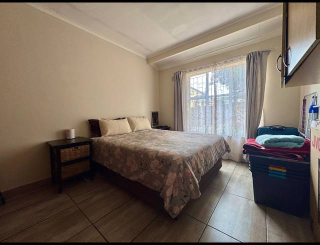 5 BEDROOM HOUSE FOR SALE IN TASBET PARK EXT 1